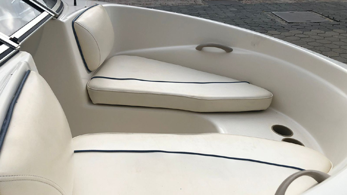 Bayliner F